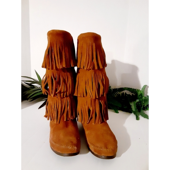 Minnetonka Three Layer Fringe Boots in Brown - Picture 15 of 16